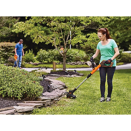 Black & Decker LST522 12 in. Cordless 20V MAX Lithium-Ion 2-Speed String Trimmer/Edger