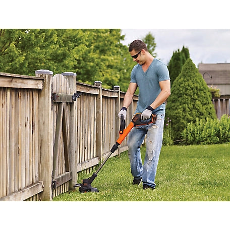 Black & Decker LST522 12 in. Cordless 20V MAX Lithium-Ion 2-Speed String Trimmer/Edger