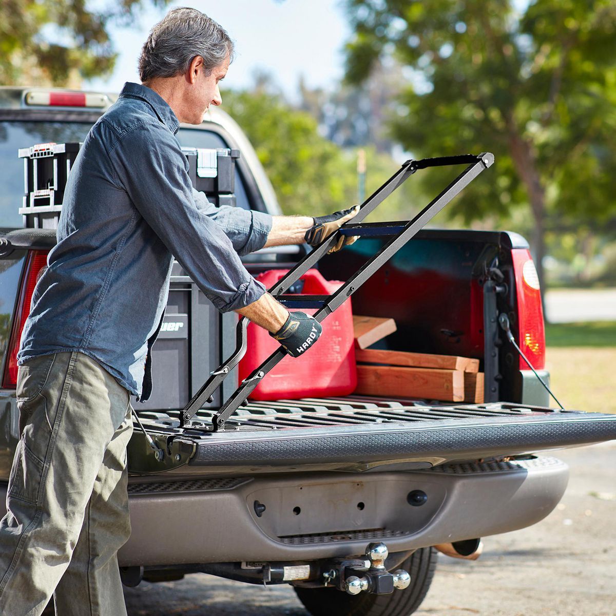 HAUL-MASTER 300 lb. Capacity Truck Bed Tailgate Ladder