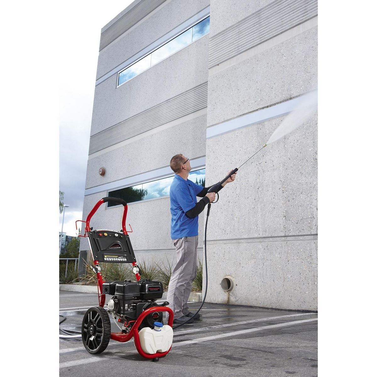 PREDATOR 3200 PSI, 2.8 GPM, 6.8 HP (223cc) Pressure Washer, EPA